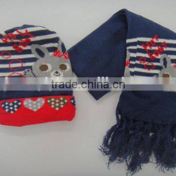 2014 New design high quality kids knitted animal hat & scarf