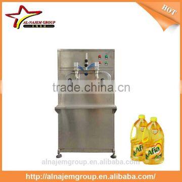 Double Heads Olive Edible Bottle Oil Filling Machine photo-2