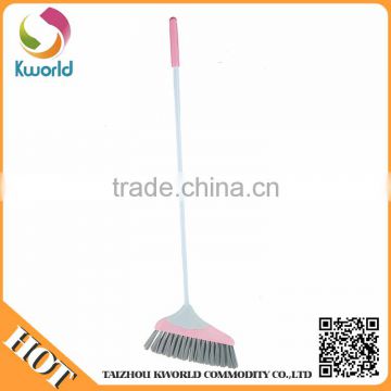 Low price guaranteed quality retractable broom