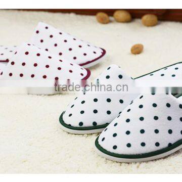 2017 Well Sales Good Quality Hotel Slippers photo-3