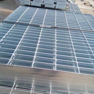 Heavy-Duty Carbon Steel Grating for Industrial Flooring and Walkways photo-5