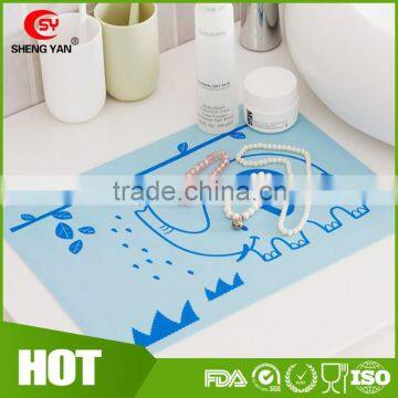 Easy to Clean Easy Washing Safe Repeated Use Silicone Dinner Table Mat for Kids photo-6