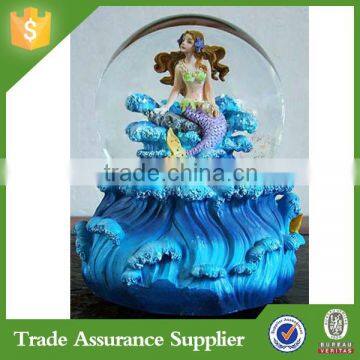 Indoor Decorative Polyresin Snow Globe With Dolphin photo-3