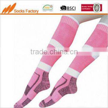 Functional sports ski socks made of coolmax with selective terry