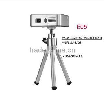 2016 New Pico DLP Projector with Android 4.4, WIFI 2.4G/5G, Bluetooth, Smartphone Projector with battery E05