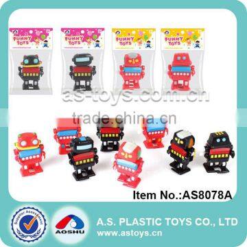 Kids favor plastic mini wind up robot