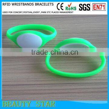 Cheapest Hot Selling RFID Wristbands,62-74 Different Size Silicone RFID Wristbands for Event&festival Use photo-4