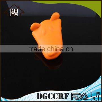 NBRSC Strict Quality Control Manufacturer Flexible Heat Resistant Kitchen Gloves Silicone Grill Glove Silicone Gloves