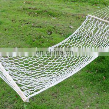 Nylon net mesh hammock with Garden Wooden Rope