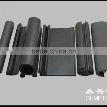 Extruded rubber profile