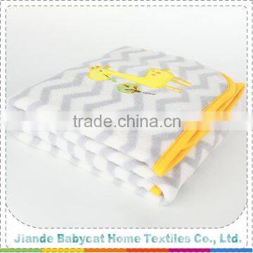 Hot Selling OEM design check print baby blankets for wholesale