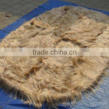 Beautiful Home Decorative Golden Goat Fur Rug