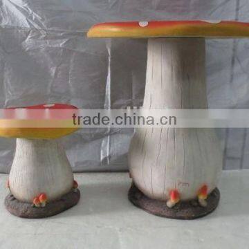 Garden fiberglass clay mushroom table and chairs set