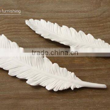 White Ceramic Pen Container for Decoration photo-3
