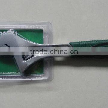 Rubber handle adjustable wrench for workshop