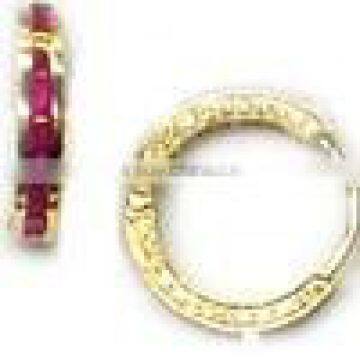 Gold Ear Rings With Diamonds & Ruby