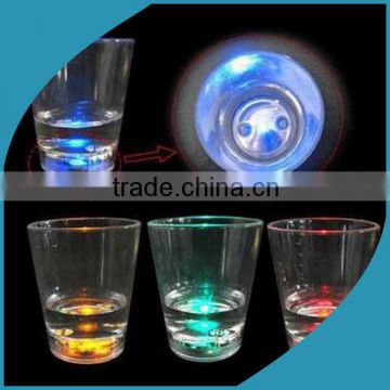 Hot sale 2015 LED flashing glass cup, light up glowing LED cup, bar accessories and party or event supply