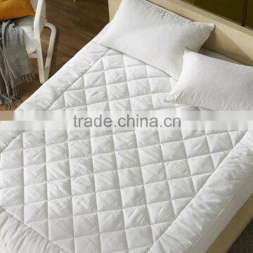 Factory Directly Waterproof Quilted Mattress Pad photo-2