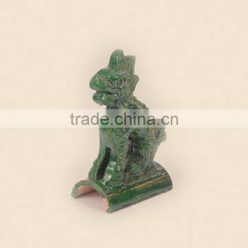 Chinese carving in green and yellow porcelain figures traditional