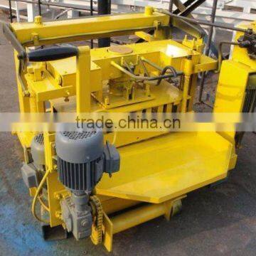 QTY4-30 small mobile hollow concrete block machine in Libya