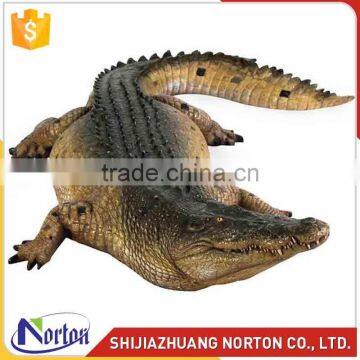 Life size resin crocodile sculpture for decoration NTRS-106LI