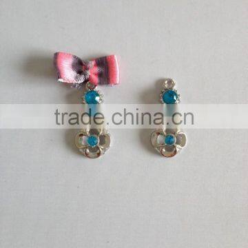 European alloy flower dangle charms,girls crystal inlayed garment pendants