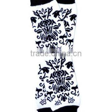 black and white cheveron new lovely baby leg warmers