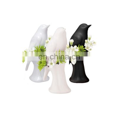 Unique White Single Small Bud Vase for Short Bird Ceramic Flowers Mini Roses Floral Vase for Home Decor