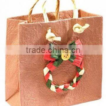 folding paper gift bag with wheels