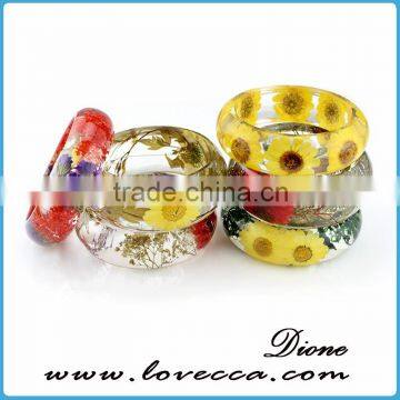 2016 fashion design hot sell real dried flower clear resin bangle