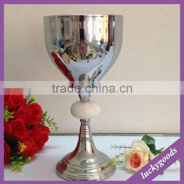 LDJ544 Luckygoods Wholesale Trophy Vase With White Beads in the Middle