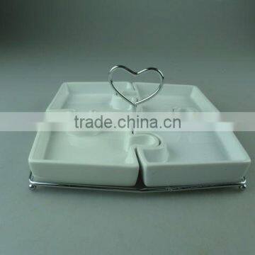 Stocklot white ceramic puzzle shape divided plate with iron stand in cheap price