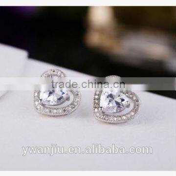 Wholesale Stock Small Order Fashion Women Heart-shaped Zircon Earrings photo-4