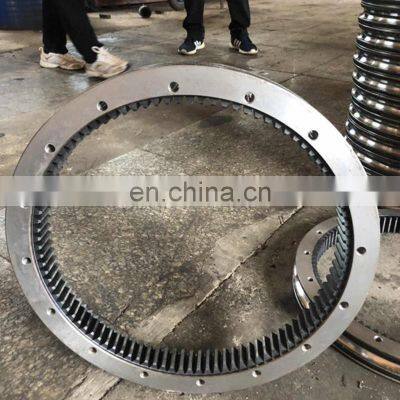 high quality slewing bearing replacement  for  R200W-7 slewing ring bearing 81EM-00021GG excavator