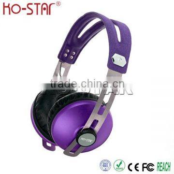 Top Grade Remote Control Bulk Stock Hi-Fi Sound Headphones for Mobile Phone photo-3