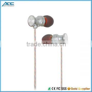 Low Price Metal Stereo in Ear Earphone Wired Headphone With Mic photo-4