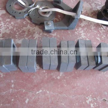 Cushion block for test bench made of steel