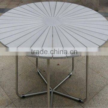 Round stainless steel wooden table