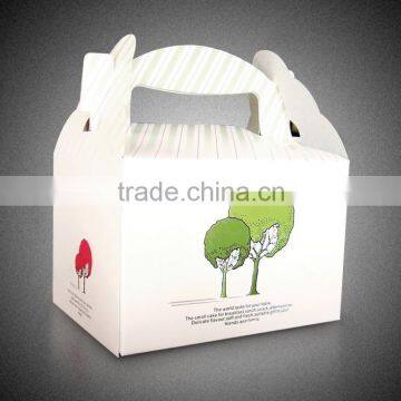 Custom Auto bottom logo printing matt laminated finishing food use paper material cake box with handle