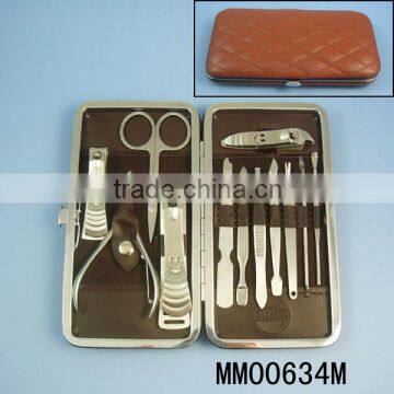 Luxurious 13pc Finger / Toe Nail Manicure Pedicure Tools Set / Kit in PU Leather Box