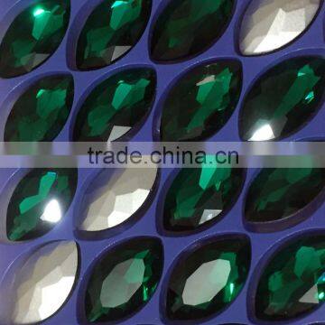 Top quality emerald color marquise shape 17*32mm clear glass stones.Factory price crystal stone for wedding dress