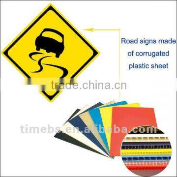 Corrugated plastic road sign