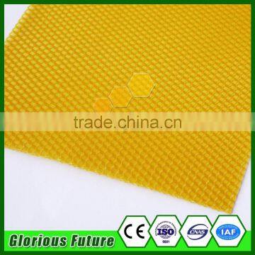 China Top Quality Comb Foundation for Bee Hive/ Beeswax Honey Comb Sheet photo-4