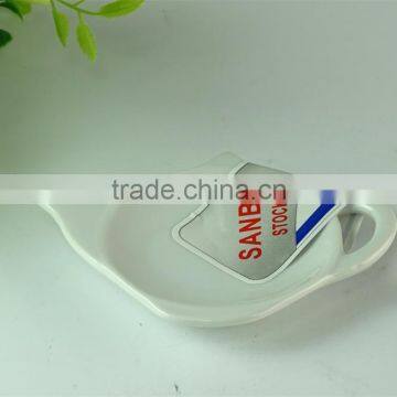 4.5inch Cheap white porcelain teapot shaped tea bag holder in stock