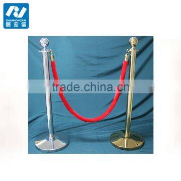 museum exhibition barrier stanchion pole of rope