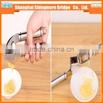 Kitchen Vegetable Fruit Tools High Quality Stainless Steel Garlic Press photo-3