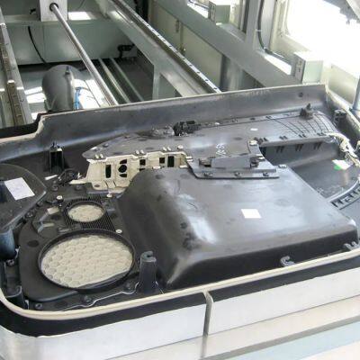 Double-station Hot Riveting Machine for Automotive Door Panels photo-3