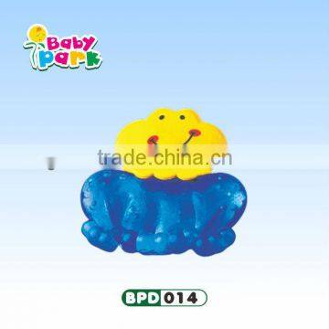 high quality cute little fog silicone baby water filled teether