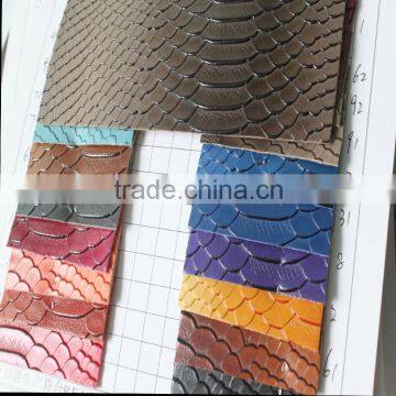 snake skin pu artificial leather for bags embossed pattern shiny surface from China manufacturer