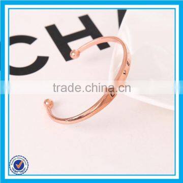 Simple style elegant alphabet LOVE carved rose gold bangle